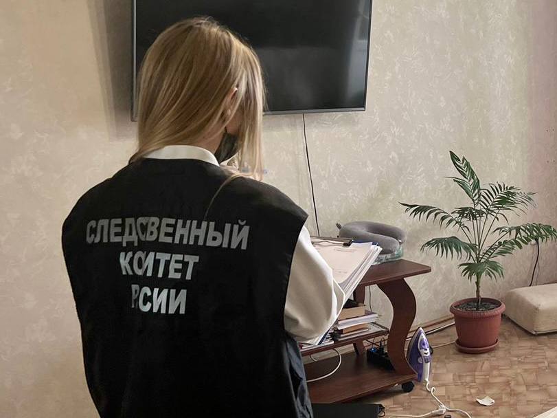 Жительница Саратова обнаружила мужа мертвым в квартире