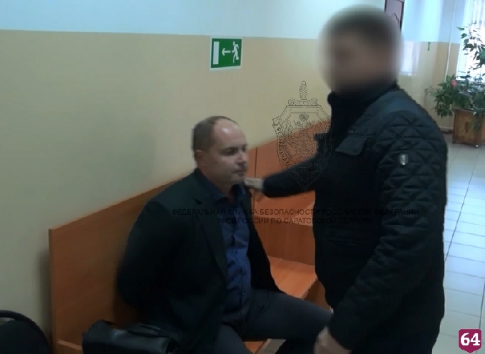 Адвокат пытался выманить у саратовца 50 тысяч за свободу