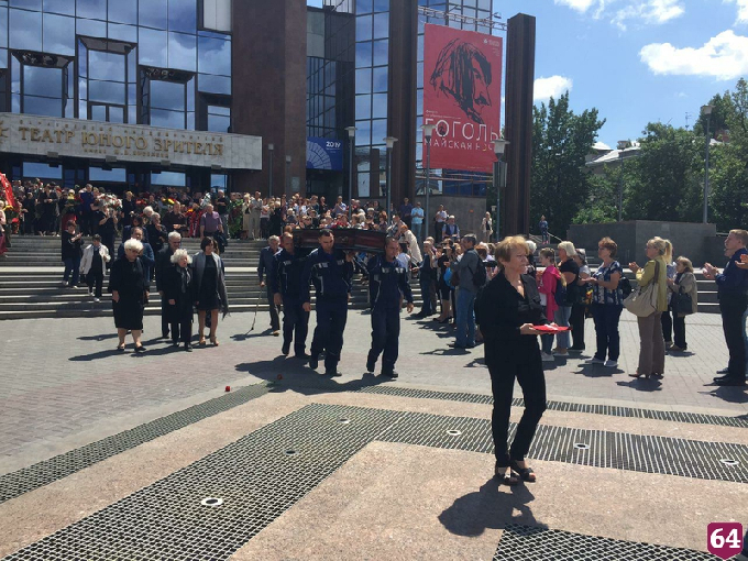 В Саратове простились с Юрием Ошеровым 