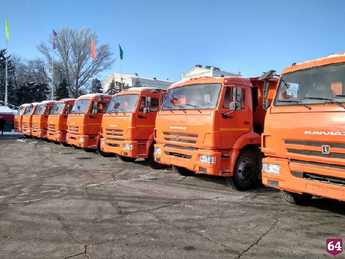 Саратов получил 50 единиц новой коммунальной техники
