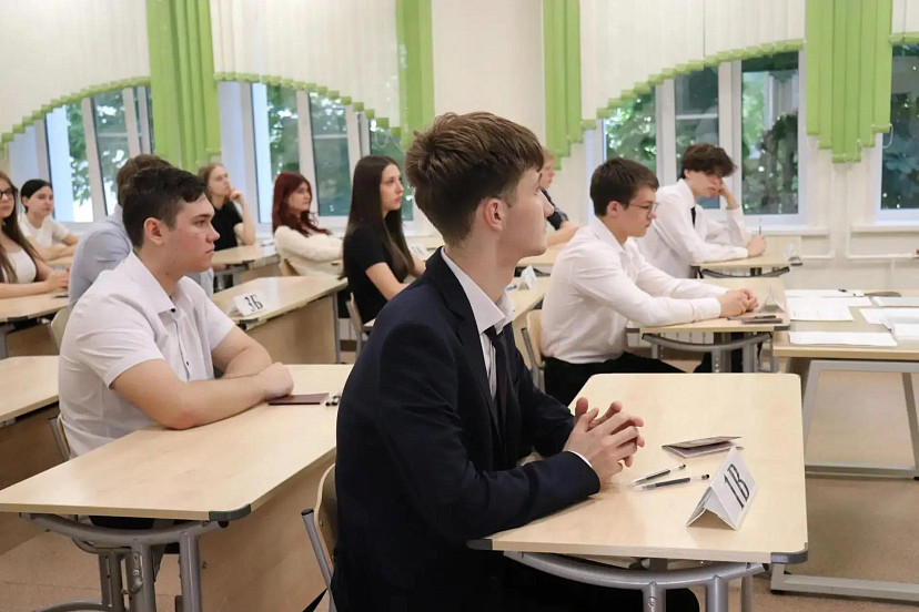 Саратовские выпускники хотят выучиться на архитекторов и учителей 