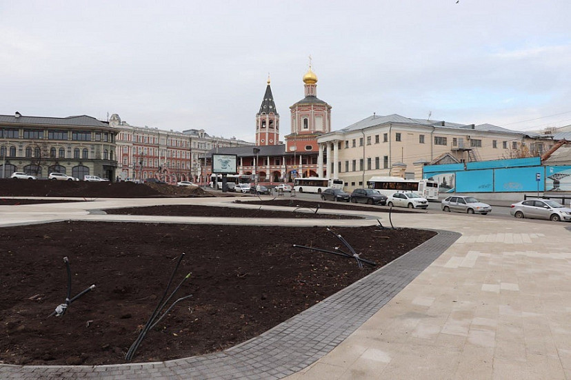 Сквер Петра Первого в Саратове озеленят на миллион рублей