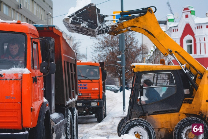 От снега очистили треть саратовских дворов 