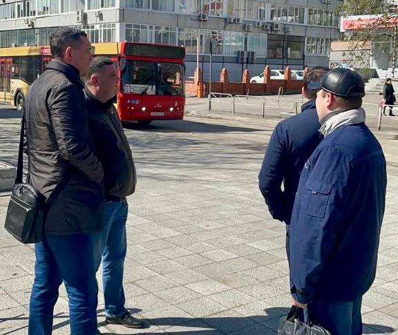 Областные депутаты проверили работу нового автобусного маршрута