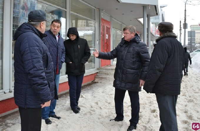 Исаев остался недоволен безучастностью предпринимателей в уборке снега 