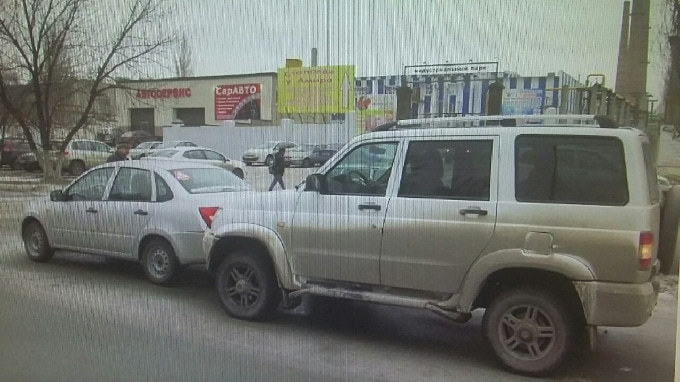 Водитель «Патриота» отправил автоледи в больницу