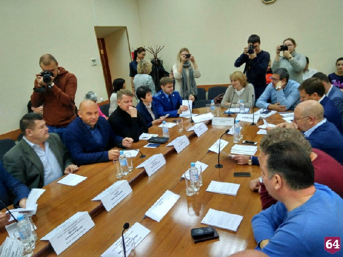 Администрация Саратова пытается продать здание школы на Университетской 