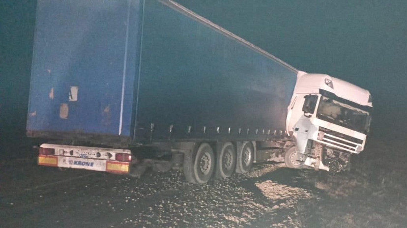 Водителя фуры отправили на поселение за аварию с погибшими под Саратовом