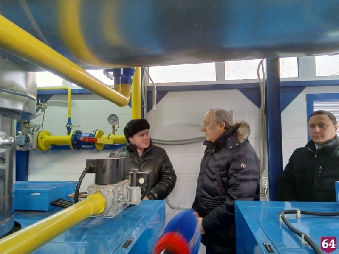 Саратовский губернатор оценил новые подходы к теплоснабжению села 