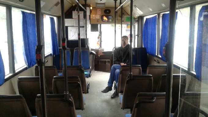 В Саратове пешехода травмировало зеркалом автобуса