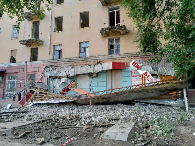 В Заводском районе не оцепили периметр обрушившегося дома 