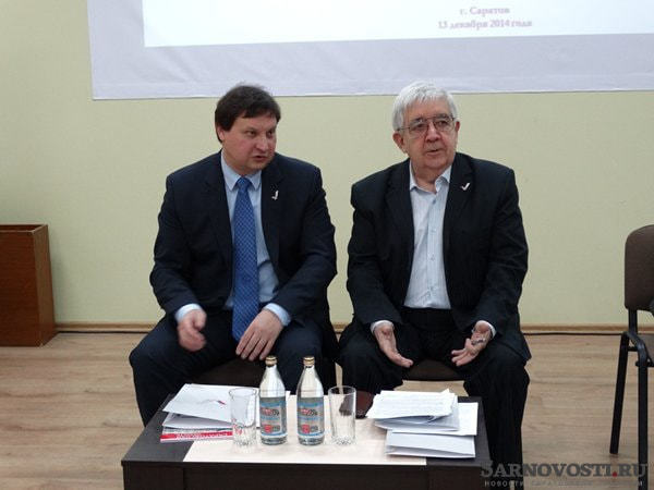 Руководитель института журналистики СГУ возмущен наружной рекламой в Саратове