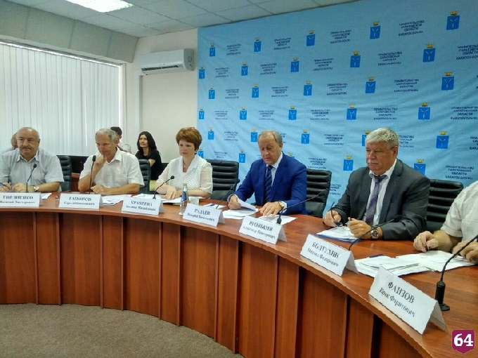 Радаев указал способ решения проблемы нехватки механизаторов 