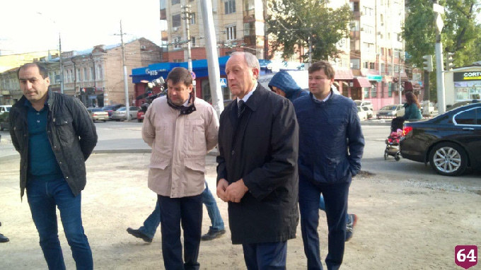 Радаев пригрозил строителям бульвара на Рахова десятикратной неустойкой 