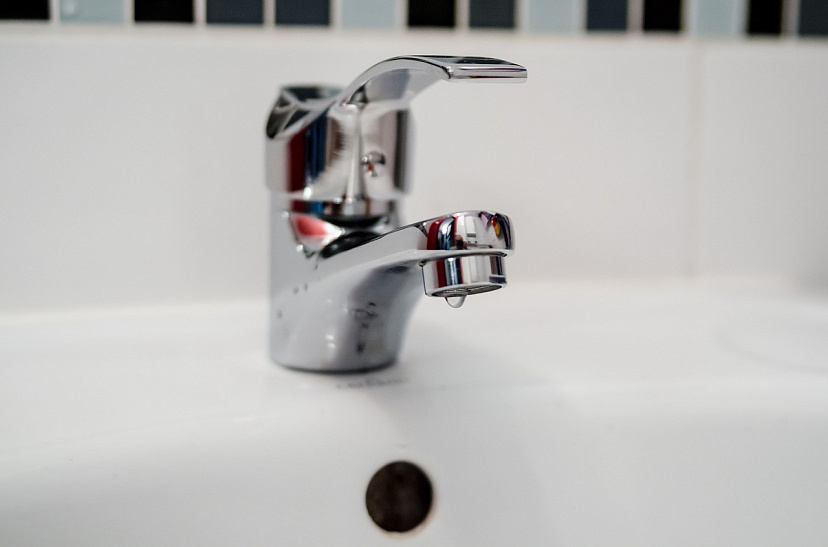 В Саратове на пяти улицах до вечера отключили воду