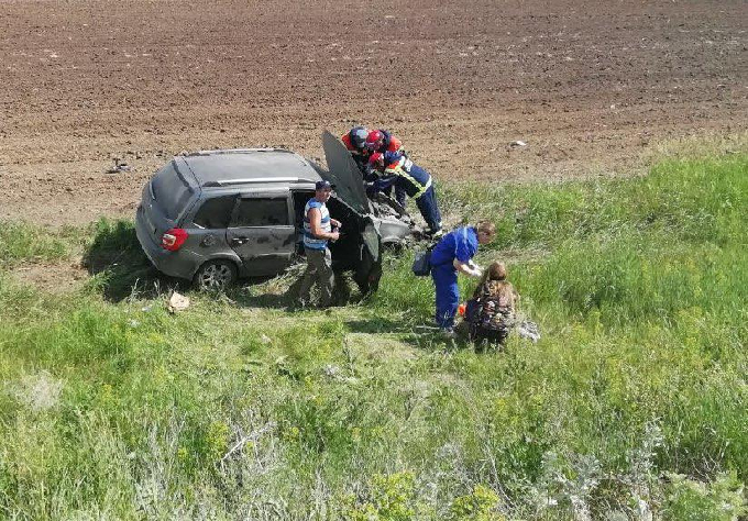 В опрокинувшейся под Саратовом «Калине» пострадал ребенок