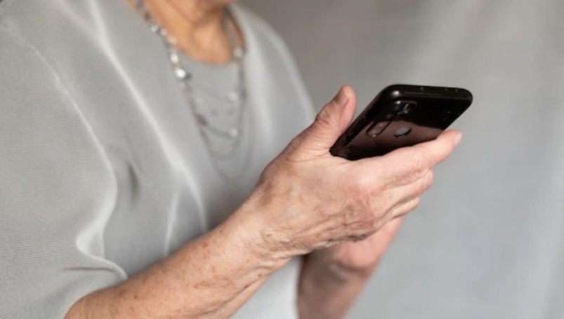 Жительницу Саратова обманули обещанием зарплаты в 100 долларов за день