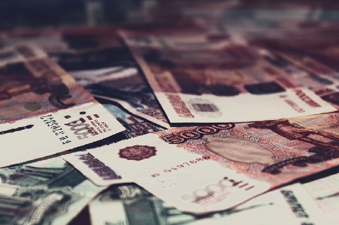 Молодой человек планировал расплатиться 50 тысячами фальшивых рублей