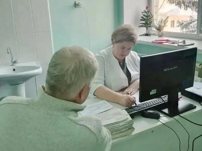 Глава минздрава рассказал о важности выездных приемов в районы Саратовской области 