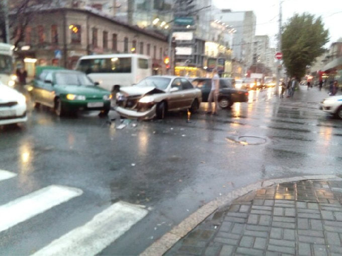 В центре Саратова ДТП спровоцировало крупную пробку