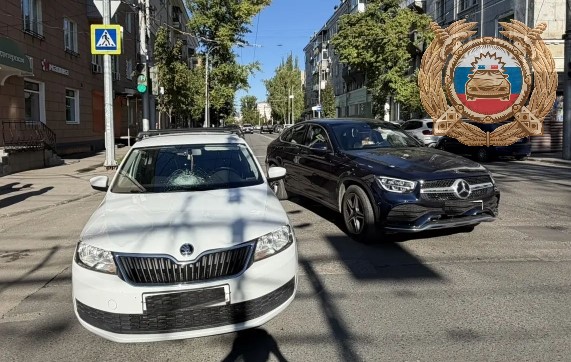 Иномарка сбила молодого человека в центре Саратова