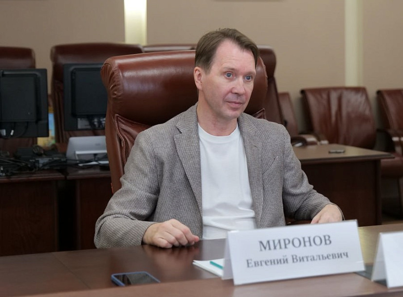 Знаменитый актер из Саратова помогает детям с непростой судьбой