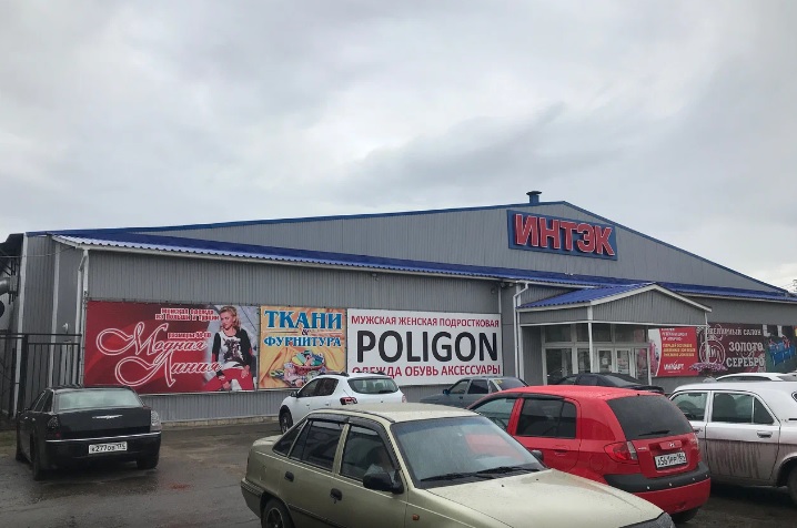 Горожанин бежал из «Полигона» с похищенными кроссовками