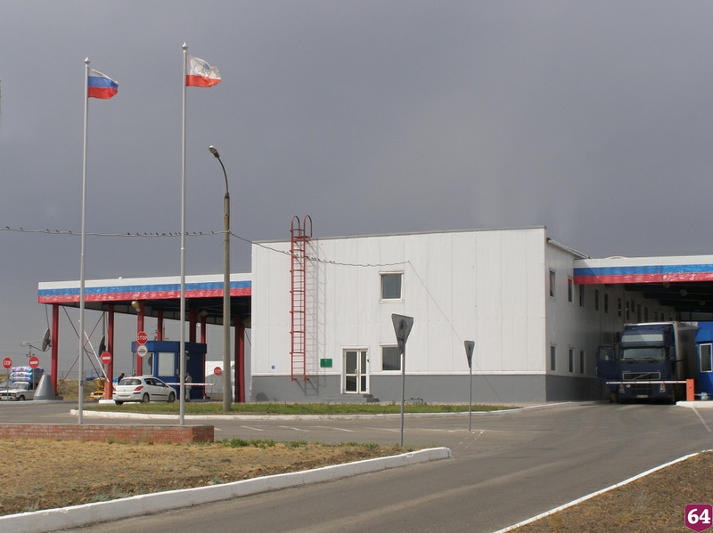 В Казахстан из Саратовской области не выпустили грузовики с горохом и гречкой