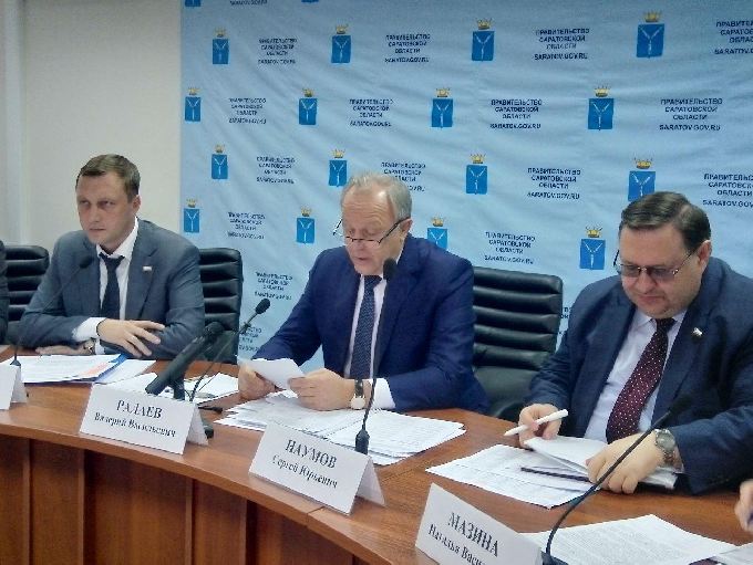 Саратовский губернатор назвал причины проблем с подачей отопления 