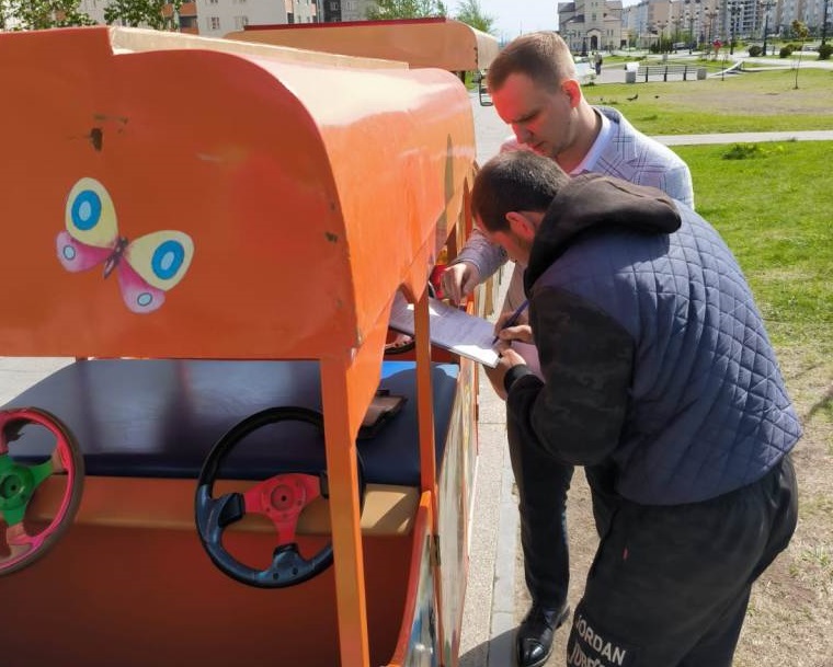 В Саратове нелегально работали два детских аттракциона 