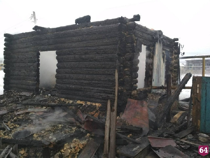 Женщина обрадовалась уничтожившему дом пожару 