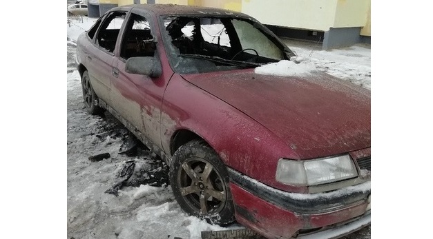 На Блинова по неизвестной причине выгорел «Опель»
