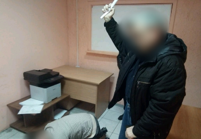 Саратовца отправили на 5 лет в колонию за попытку убить брата монтировкой