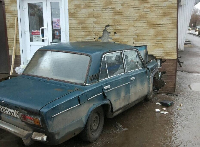 Стали известны имена умершего водителя и сбитой им насмерть женщины
