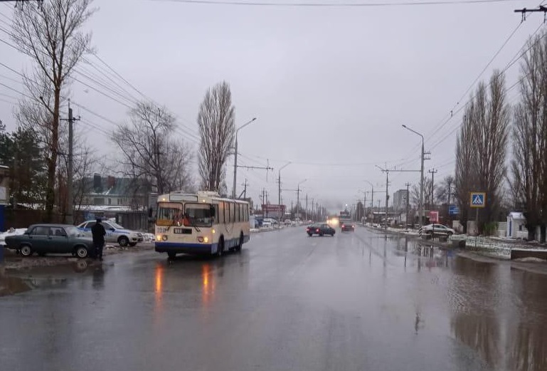 Водителя троллейбуса осудили за тяжелые травмы пешехода в ДТП  