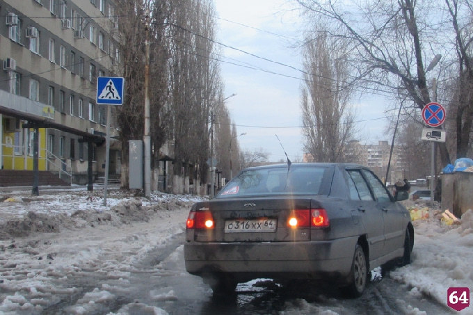 В Ленинском районе 4 коммунальные аварии заблокировали ряд улиц