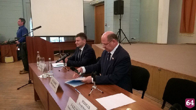Кузьмин обвинил в безответственности застройщиков проблемных домов  