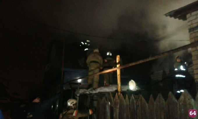 Пьяные мужчина и женщина пострадали в крупном пожаре 