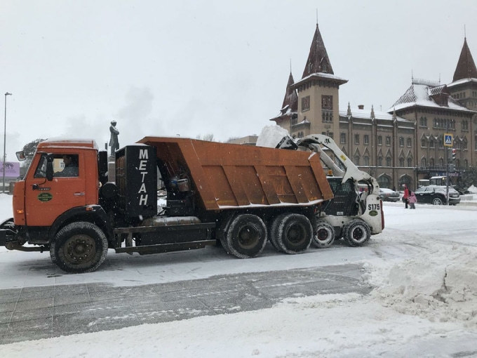 За сутки из Саратова вывезли около 2 тысяч кубометров снега