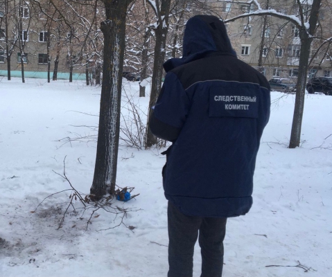 Саратовцы нашли на улице труп неизвестного мужчины