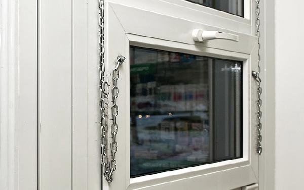 В продуктовом магазине торговали опасным алкоголем 