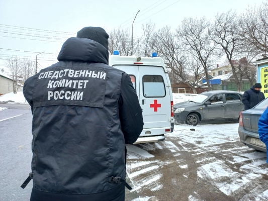 У многоэтажки в Саратове нашли труп пенсионера