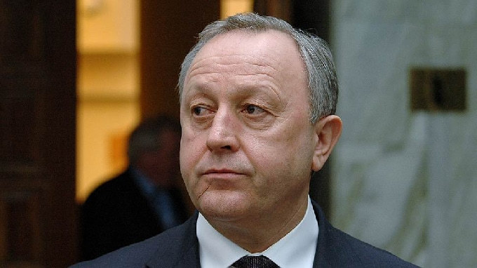 Радаев потребовал наказать виновных в отключении отопления в Ленинском районе