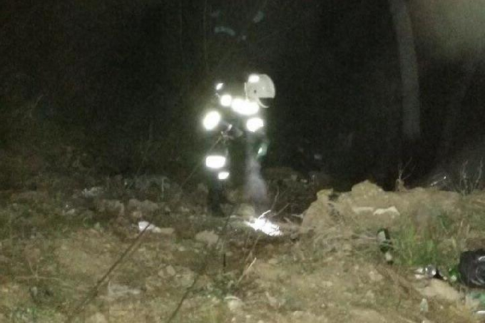 Упавшим в овраг пьяным саратовцам потребовалась помощь спасателей