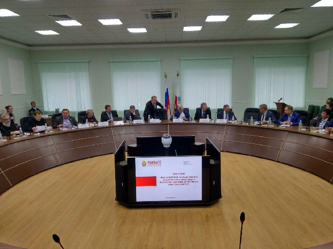 Ландо считает эффективной совместную работу власти и общества 