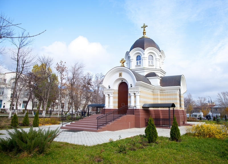 Саратовцам покажут святыни больничного храма святителя Луки