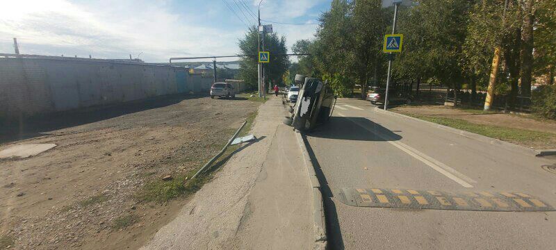 Автоледи травмировалась в ДТП с «Ларгусом» на Загороднева