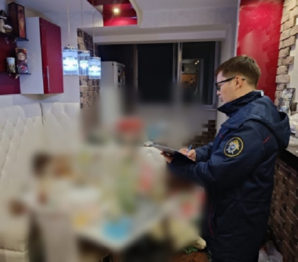 На проспекте Строителей обнаружили мертвым молодого мужчину