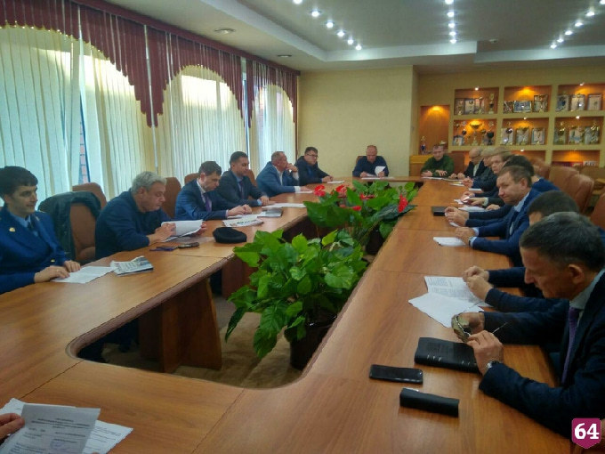 Чепрасов потребовал найти виновных в срыве отопительного сезона в Балакове 