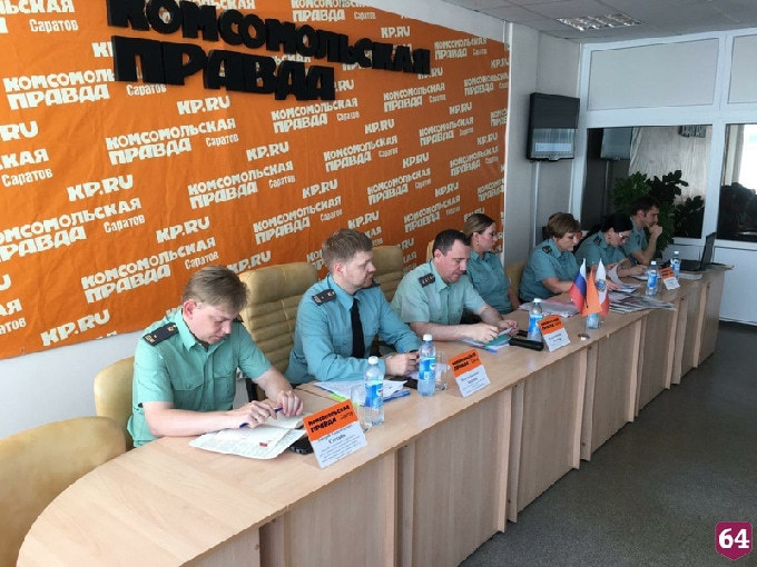Судебные приставы дали саратовцам советы по общению с коллекторами 
